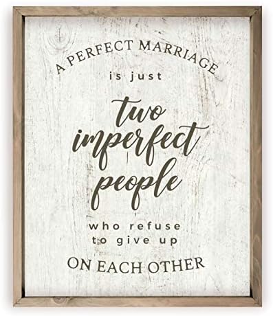 Идеалният брак - това са само две Несъвършен човек, Дървена Табела на стената на Фермерска къща в селски рамка 12x15 (рамката е включена в комплекта)